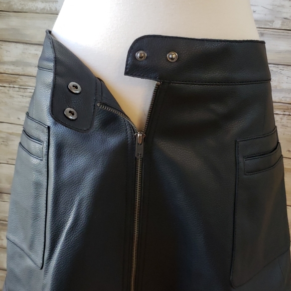 Free People Vegan Leather exposed zipper skirt NWT - Picture 5 of 8